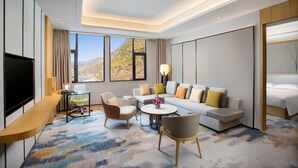 Suite – deluxe, 1 soverom | Sengetøy av topp kvalitet, safe på rommet og blendingsgardiner