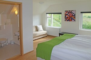 Basic Double or Twin Room, Private Bathroom | Extra beds