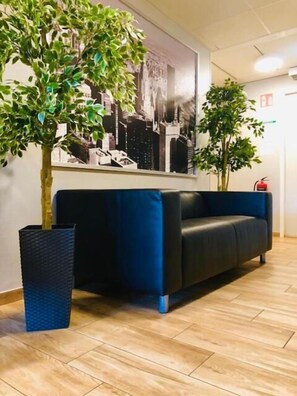 Flat-screen TV - Golden Hostel (Jarfalla)