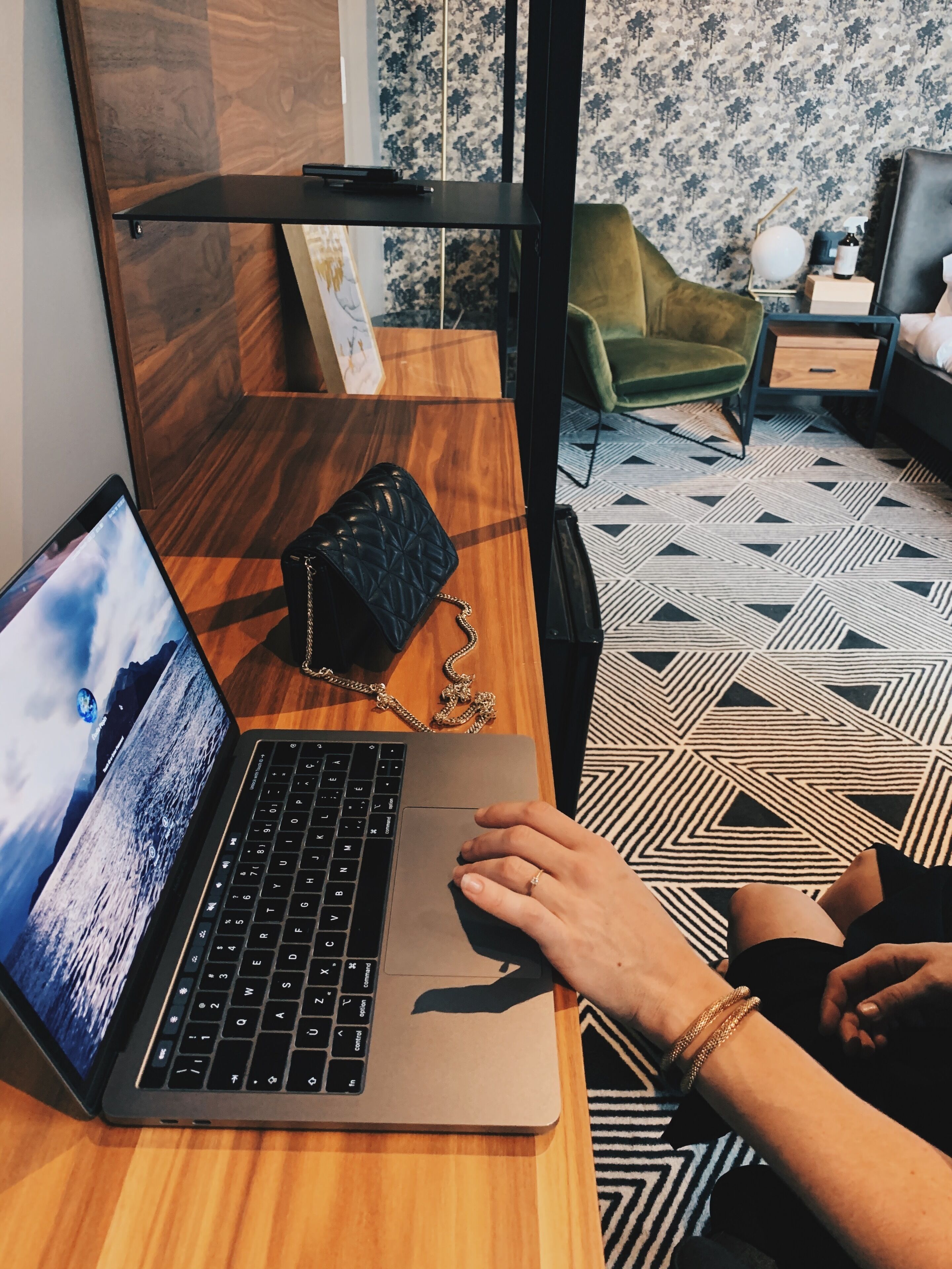 egyptian cotton sheets, premium bedding, down duvets, pillow-top beds