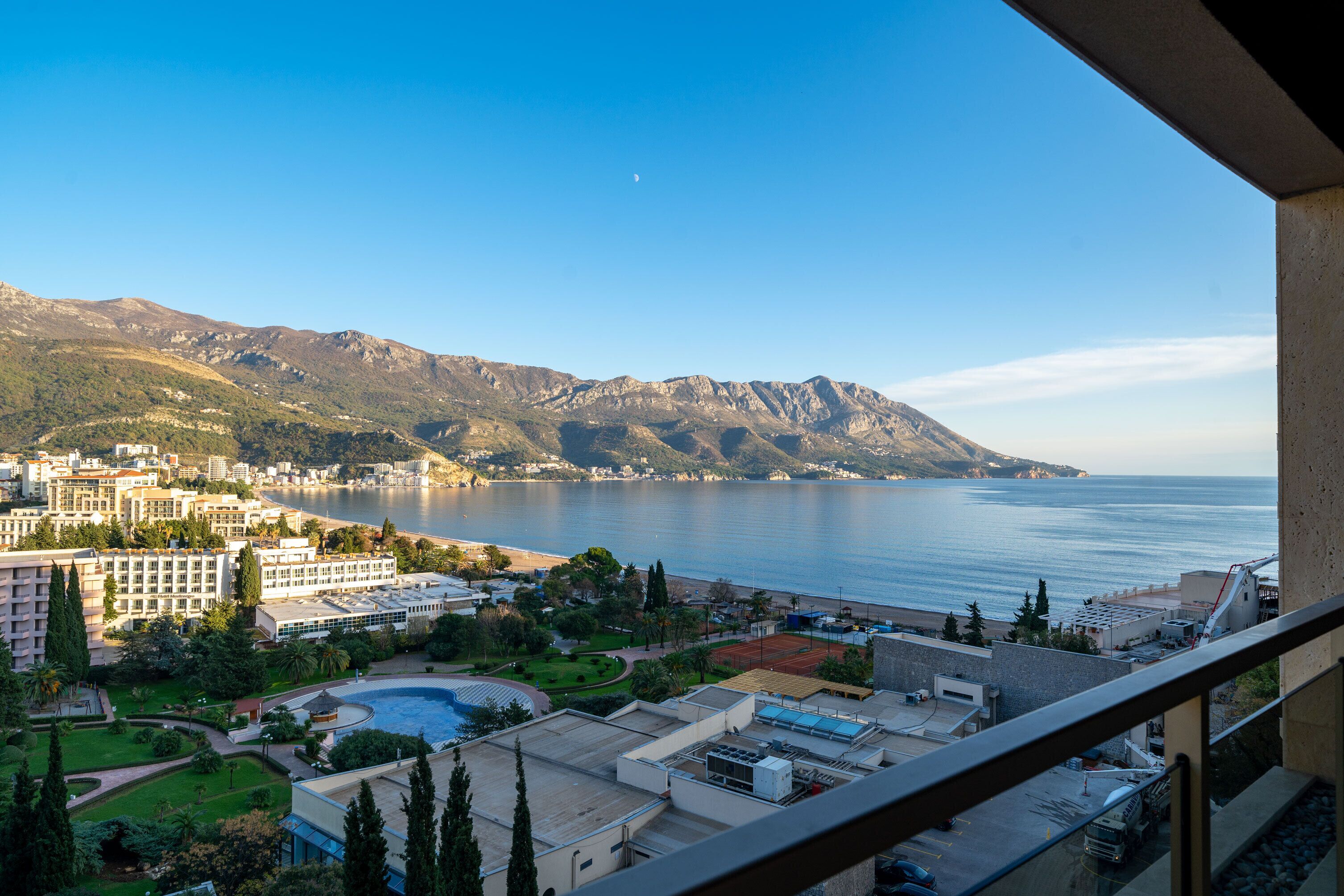 superior apartment, 3 bedrooms, sea view | beach/ocean view