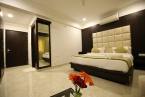Front of property - Hotel Bauji Palace (Udaipur)