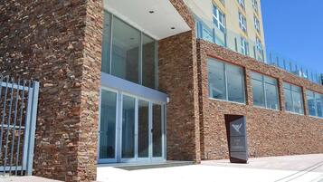 مدخل المنشأة