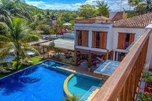 Biancheria da letto di alta qualità, materassi a doppio strato, minibar