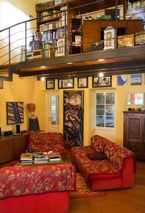 Lobby - Teapot House (Perugia)