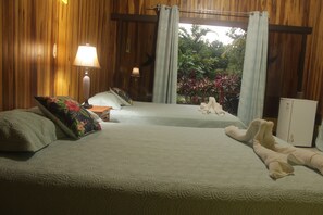 노트북 작업 공간, 암막 커튼, 다리미/다리미판, 무료 WiFi