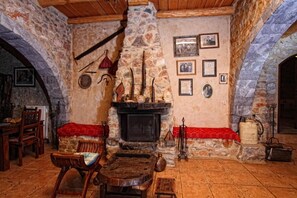 Villa, 6 Bedrooms, Private Pool | 6 bedrooms, blackout curtains, iron/ironing board, free cots/infant beds - Tranditional Villa Askyfou (Sfakia)