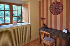 Standard Double Room (Caramel) | Room amenity