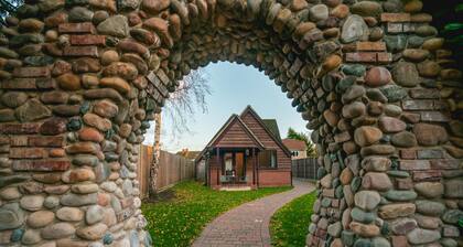 Brook Barn with Sauna & Hot Tub