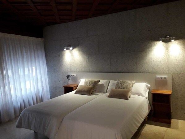 Comfort suite | Een bureau, geluiddichte muren, extra bedden (toeslag), gratis wifi