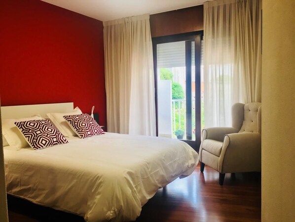 Double Room, 1 Queen Bed