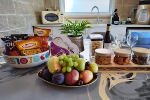 Luxury Suite, Multiple Beds, Non Smoking, Pool View | Premium bedding, memory foam beds, minibar (free items), desk - Ahuzat Maya (Ma'ale Yosef)