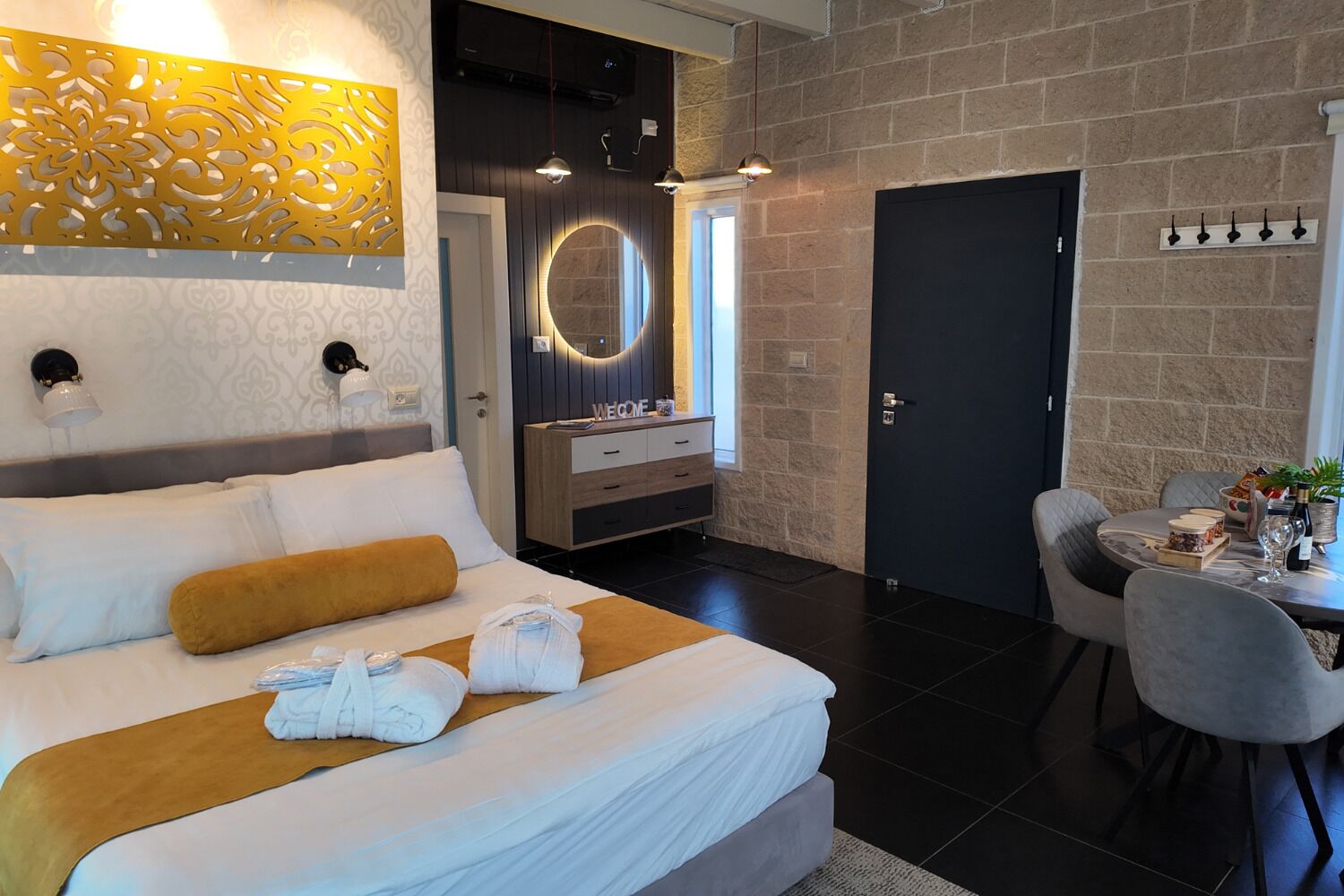 Luxury Suite, Multiple Beds, Non Smoking, Pool View | Premium bedding, memory foam beds, minibar (free items), desk