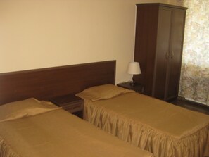 1 bedroom, desk, laptop workspace, iron/ironing board - Villa Aurora (Varna)