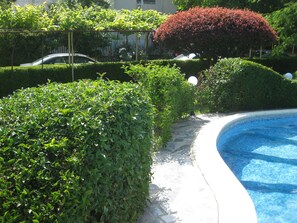 Garden - Villa Aurora (Varna)