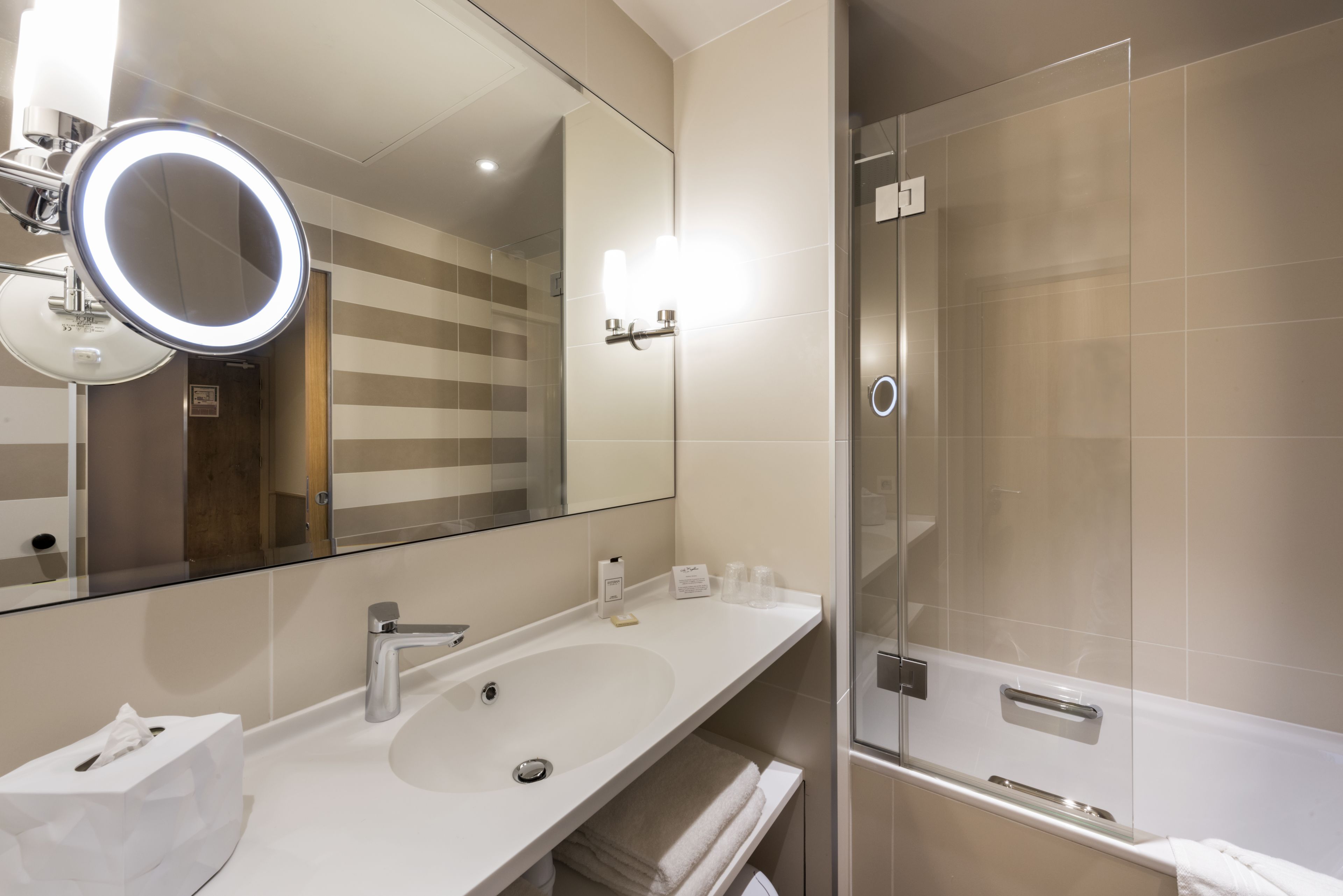 junior suite, 1 queen bed with sofa bed | bathroom | shower, free toiletries, hair dryer, slippers