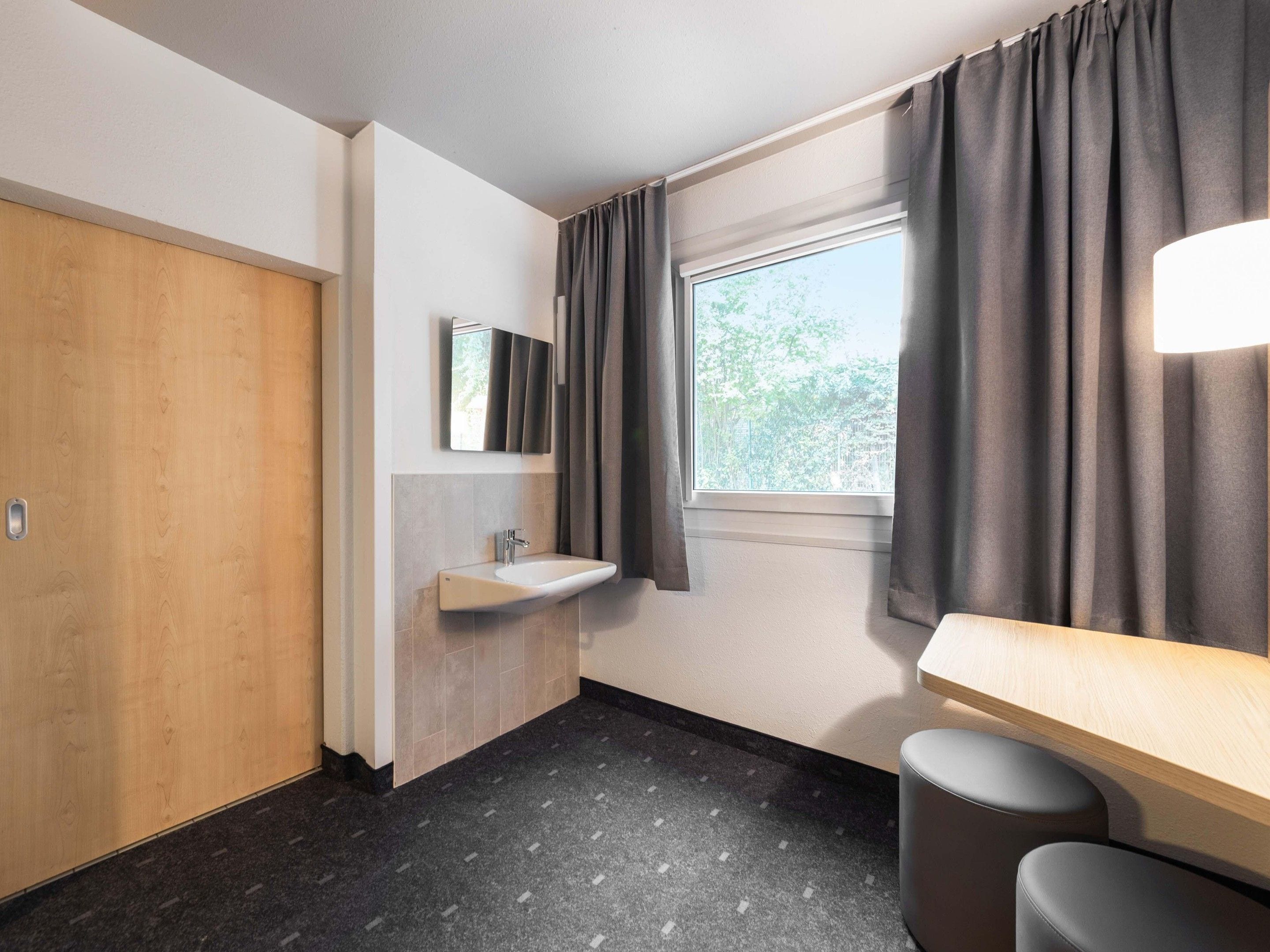 Foto - B&B HOTEL Düsseldorf-Hilden