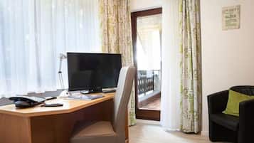 Comfort Double Room, Balcony, Valley View (Plus) | Interior
