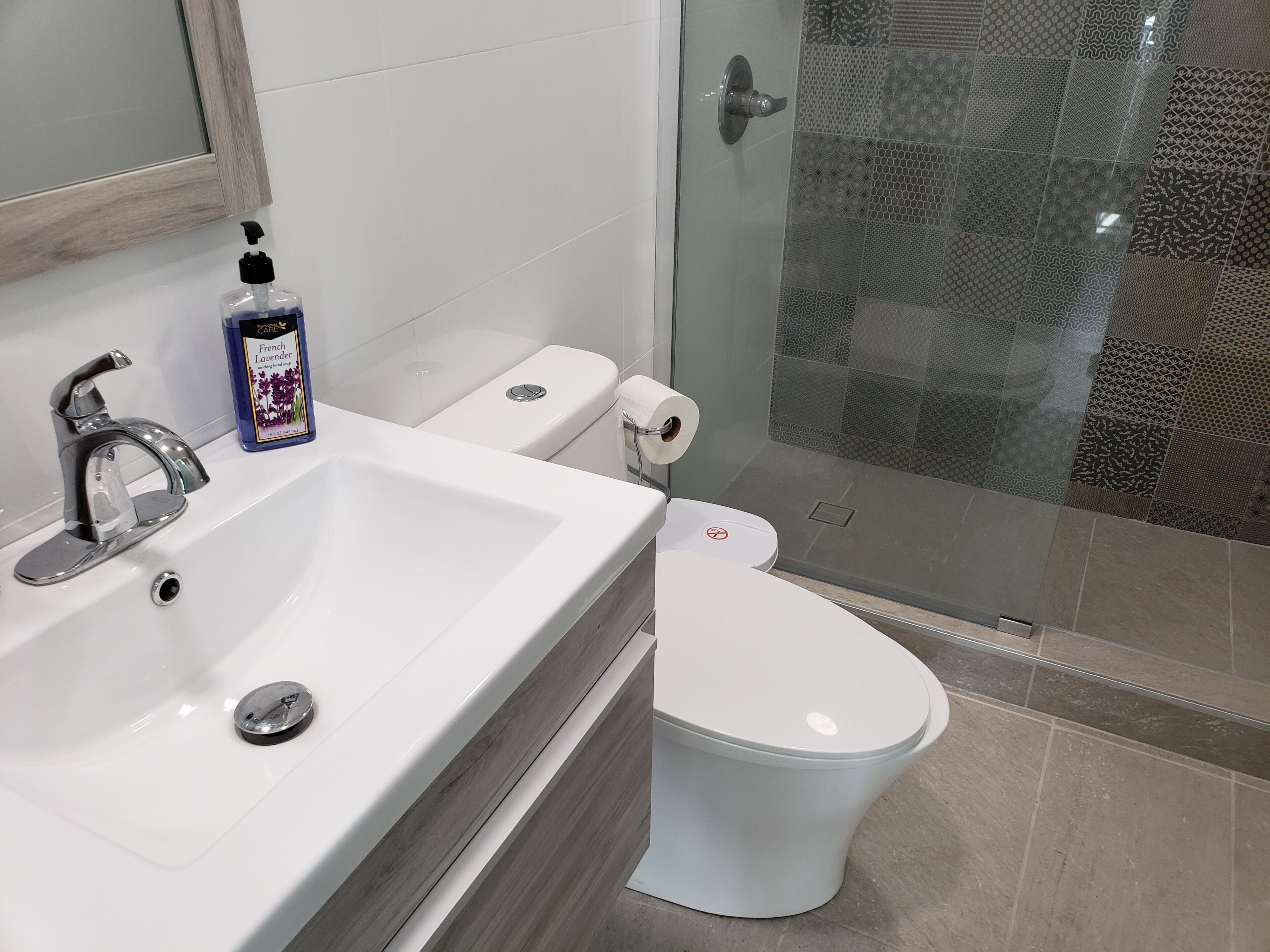 family studio, 2 queen beds, non smoking | bathroom | shower, free toiletries, hair dryer, towels