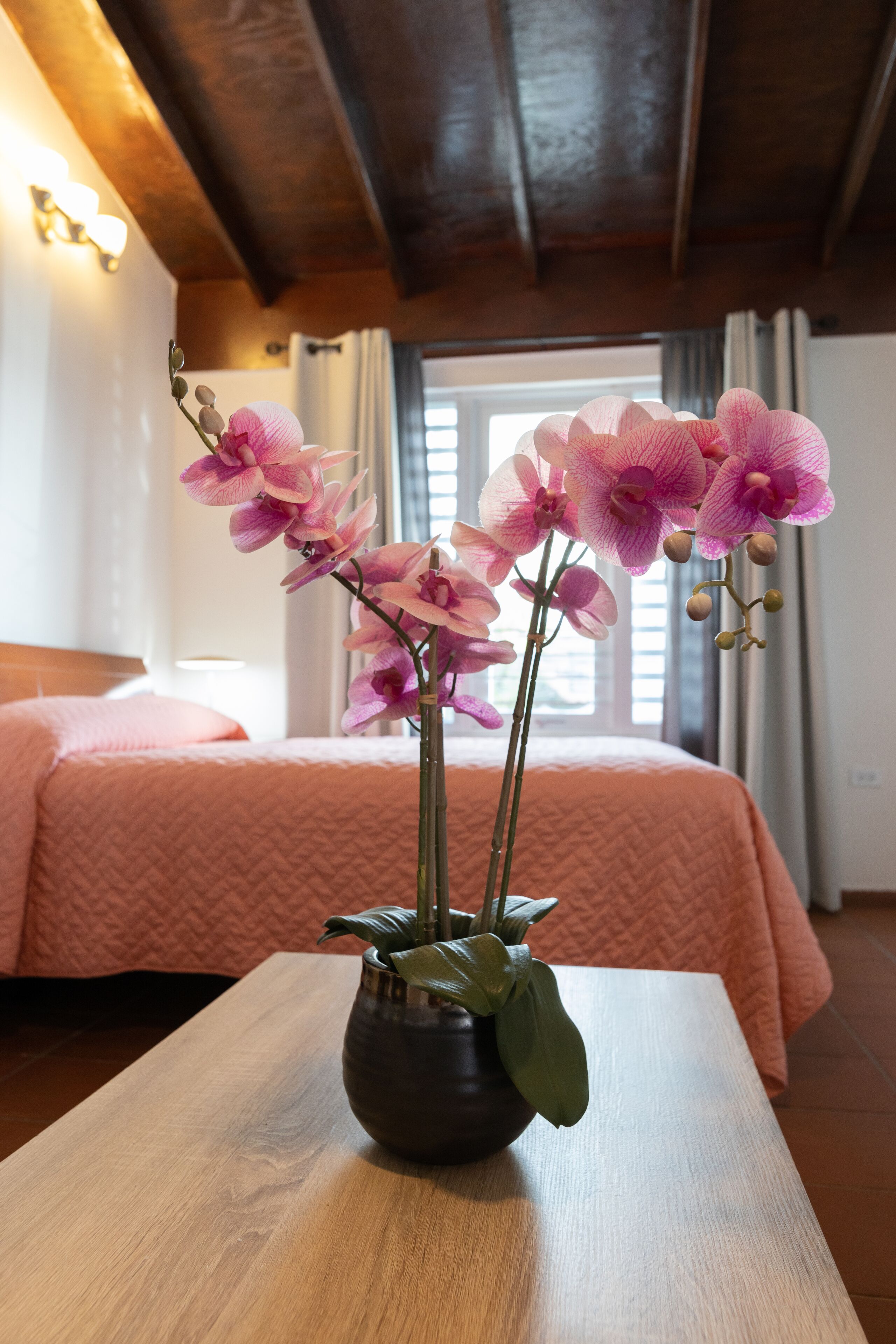 junior suite, 1 queen bed with sofa bed, non smoking | iron/ironing board, free wifi, bed sheets, wheelchair access