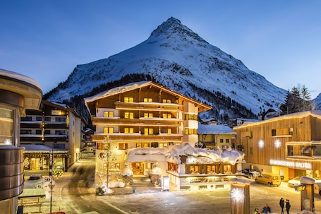 Exterior. Hotel Rössle
