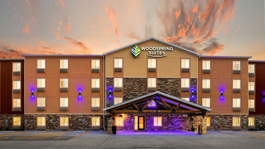 WoodSpring Suites Davenport Quad Cities