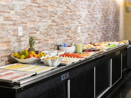 Free daily buffet breakfast