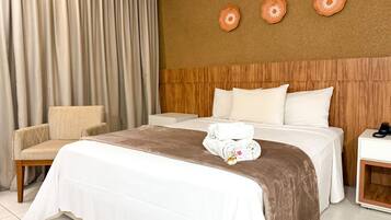 Suite Premium | Minibar, escritorio, cortinas blackout y insonorización