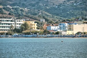 Beach nearby, sun loungers, beach umbrellas, beach towels