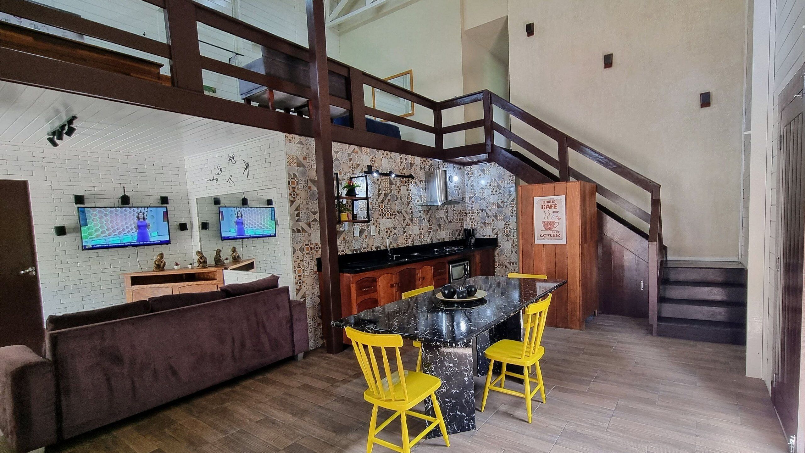 Family House, Kitchenette, Garden View | Living area | 43-inch Smart TV with cable channels, Netflix, streaming services