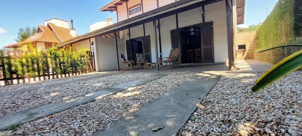 Family House, Kitchenette, Garden View | Garden view