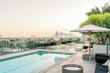 Pool (outdoor) at The Godfrey Hotel Hollywood