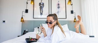 The Godfrey Hotel Hollywood