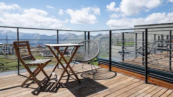 Family Room, 2 Bedrooms | Premium bedding, memory-foam beds, blackout curtains, free WiFi