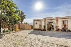 Front of property - Capital O Colina Dorada (Oaxaca)