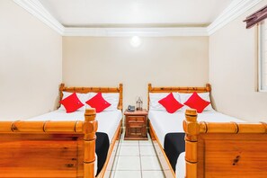 スタンダード ルーム ダブルベッド 2 台 | ベッドシーツ