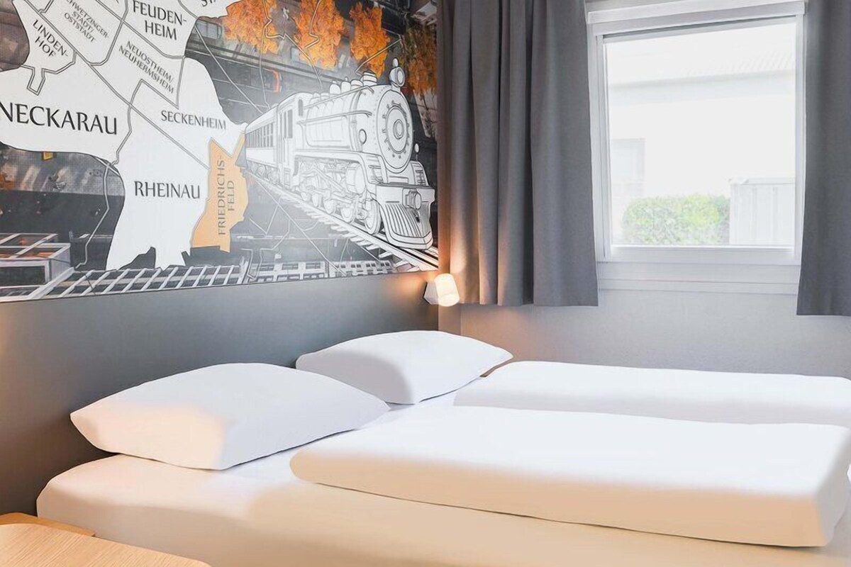 Habitación doble (French bed) | Escritorio, cortinas opacas, sistema de insonorización y wifi gratis