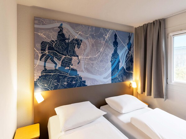 Desk, free WiFi - B&B HOTEL Koblenz-Nord (Mülheim-Kärlich)