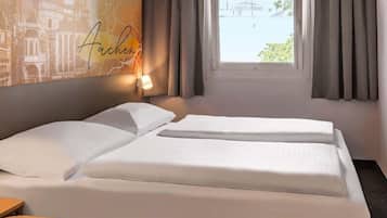 Double Room | Desk, free WiFi, bed sheets