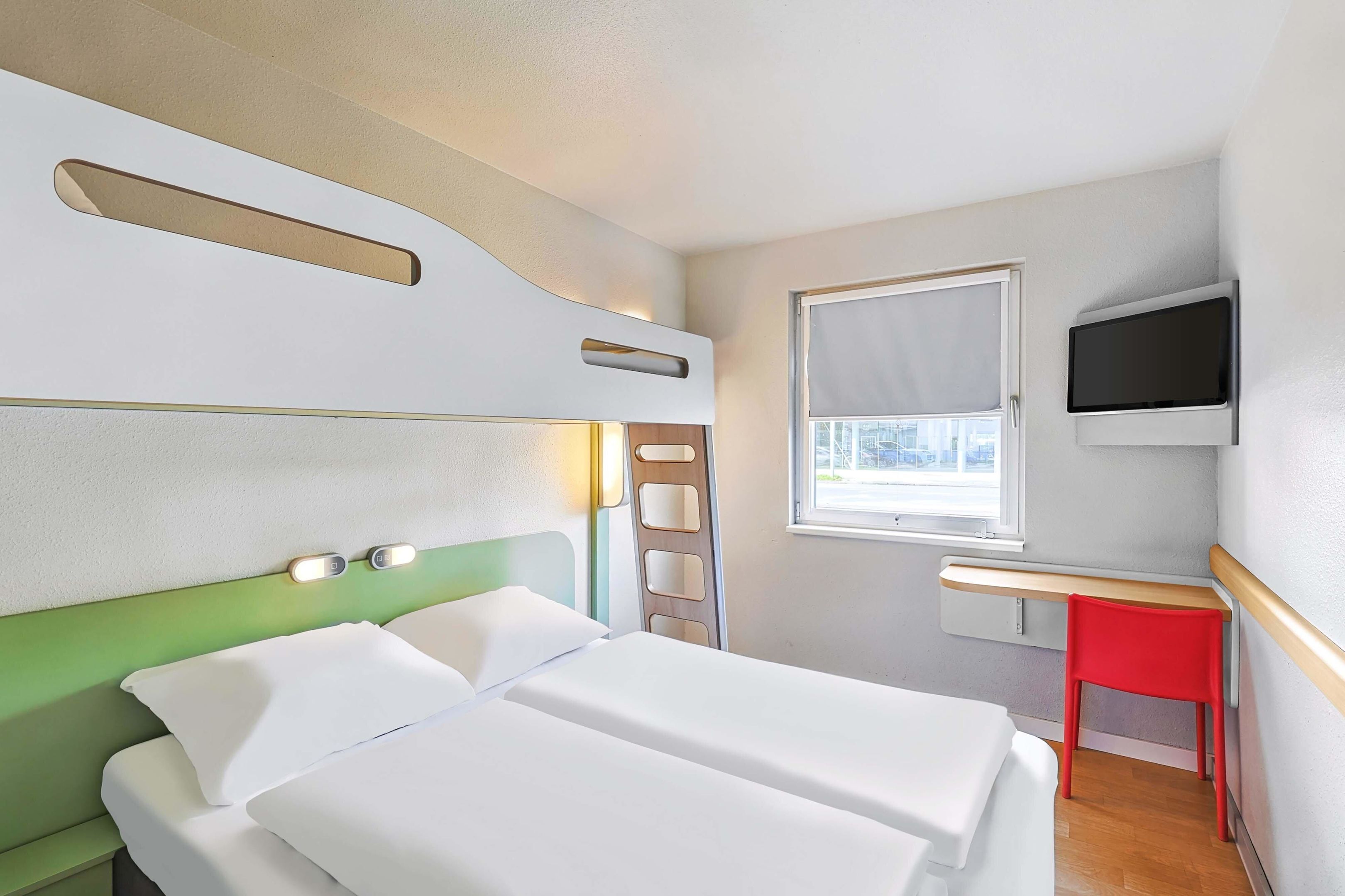 Schreibtisch, kostenloses WLAN