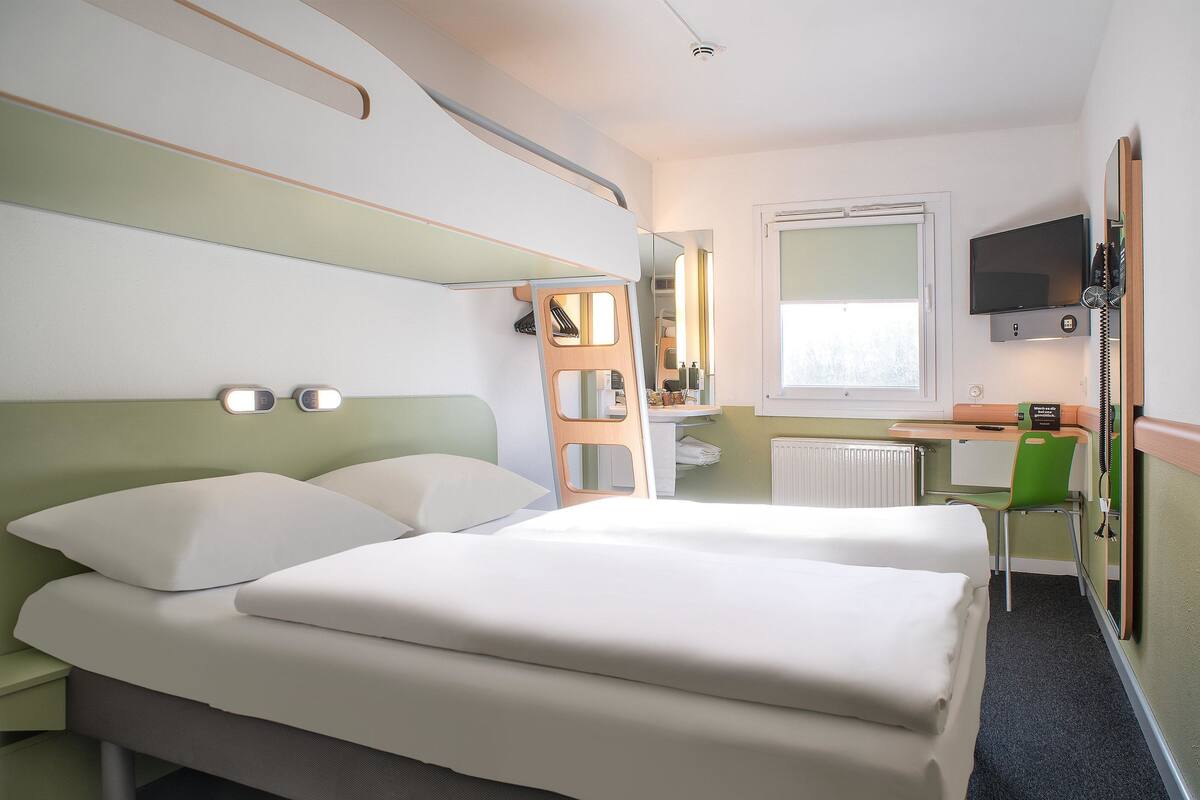 Tomannsrom | Skrivebord og wi-fi (inkludert)