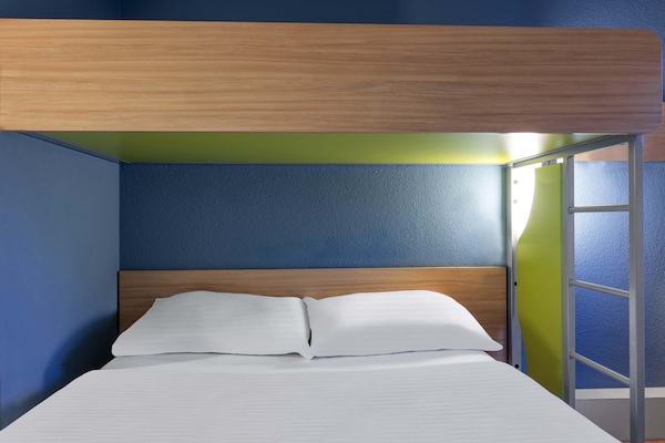 Double Room | Desk, soundproofing, free WiFi