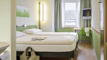 Room, 2 Twin Beds | Soundproofing, bed sheets