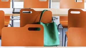 Ảnh chưa phân loại, 2 trong số 26 ảnh, nút