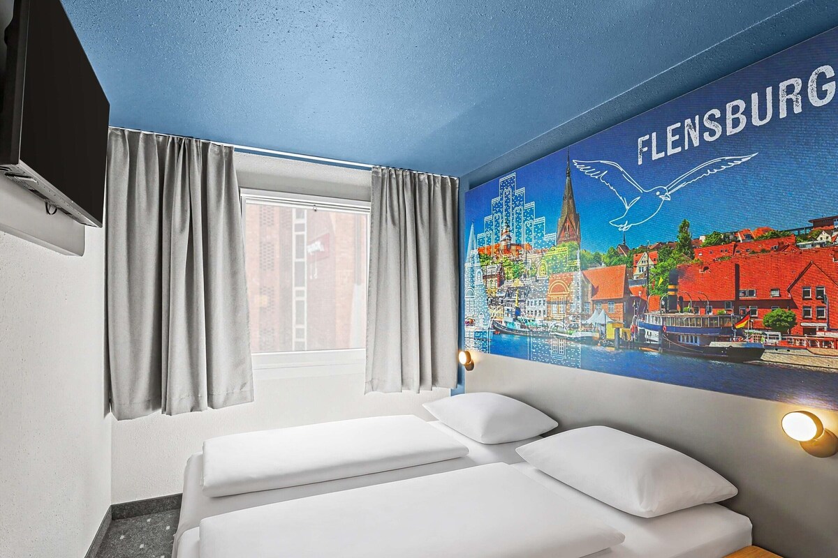 Twin Room | Desk, free WiFi