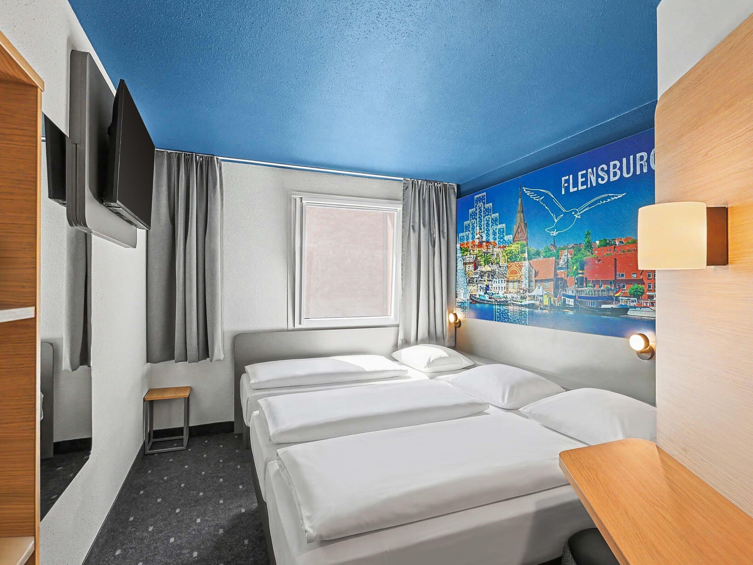 Dreibettzimmer | Schreibtisch, kostenloses WLAN