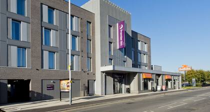 Premier Inn London Hayes Heathrow - Hyde Park