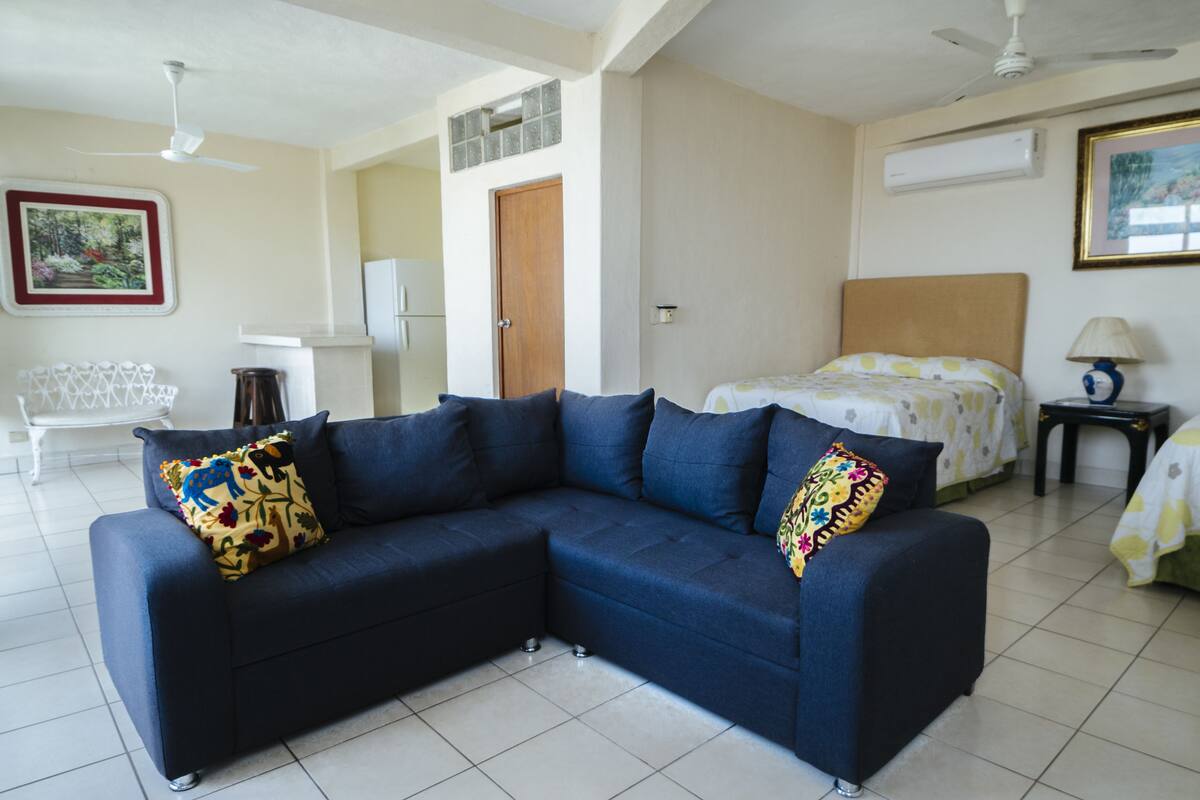 Condo 3B | Wifi gratis, decoración individual, mobiliario individual y ropa de cama