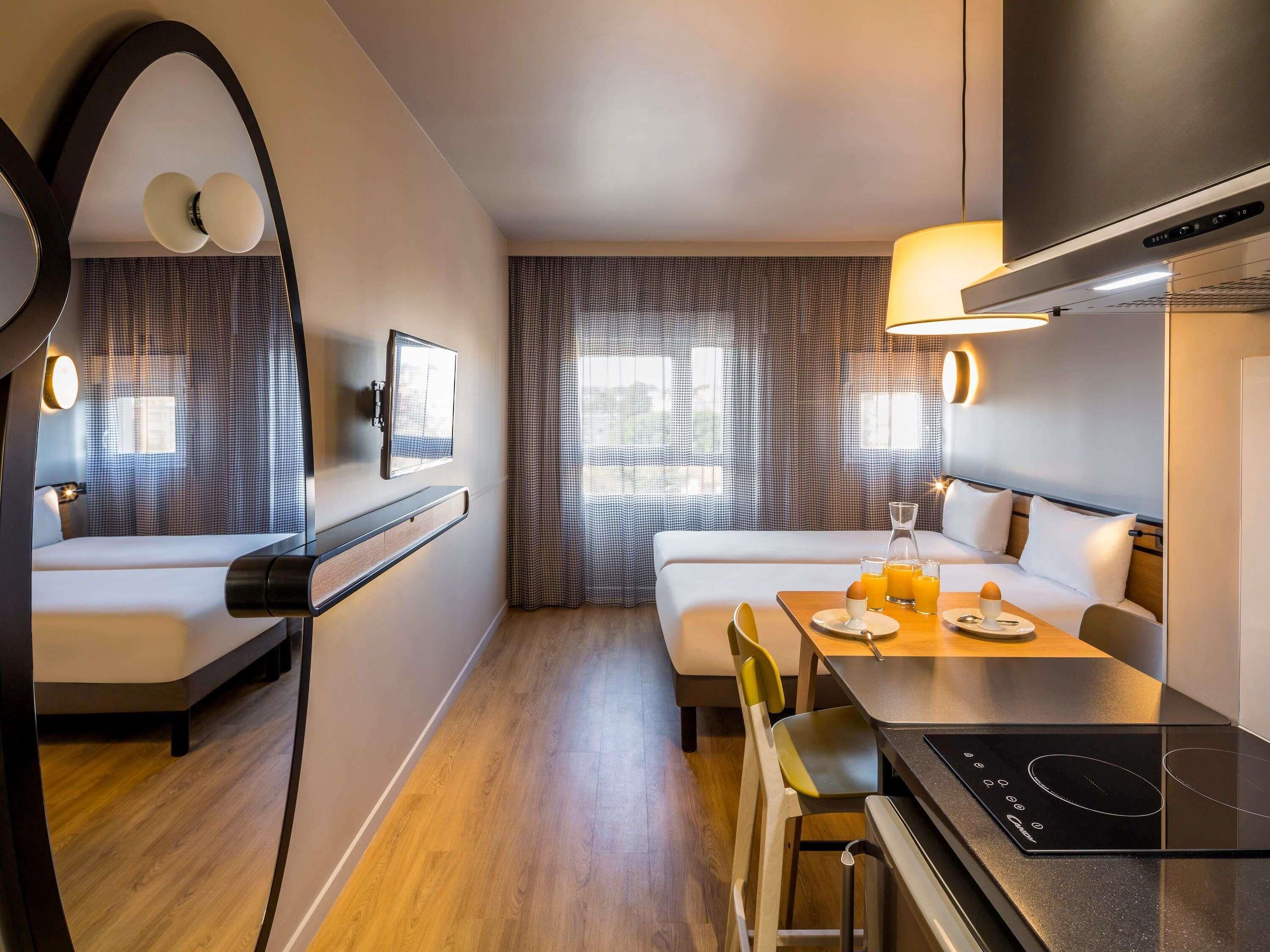 Studio, Twin Beds | In-room safe, desk, free cots/infant beds, free WiFi