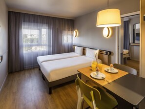 Studio, Meerdere bedden | Een kluis op de kamer, een bureau, gratis babybedden, gratis wifi